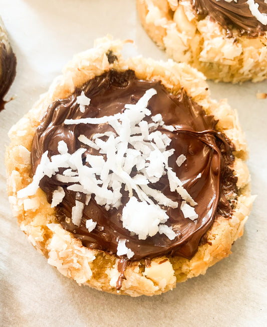 White Dark Chocolate Macadamia Cookie (set of 4, 8 or 12)