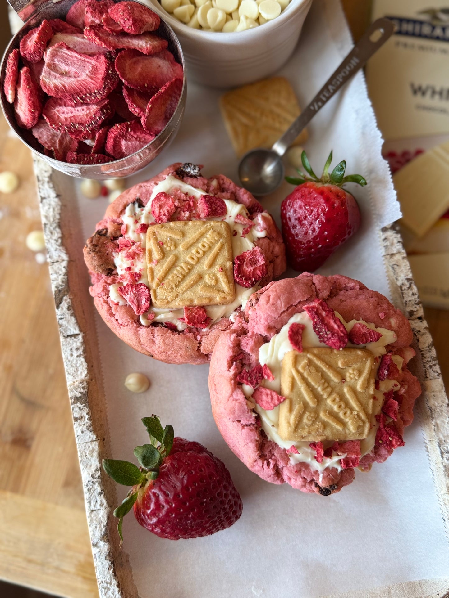 Strawberry Shortcake Cookie (4 cookies)
