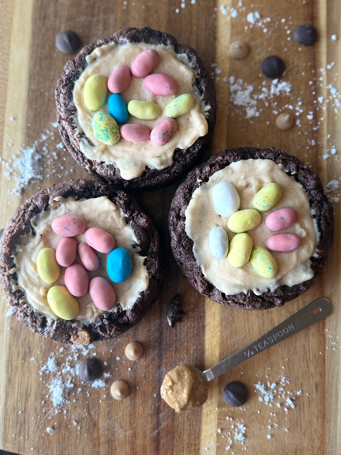 Chocolate Peanut Butter Nest (2 cookies)
