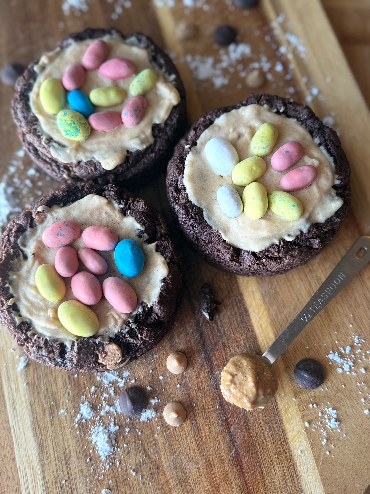 Chocolate Peanut Butter Nest (2 cookies)