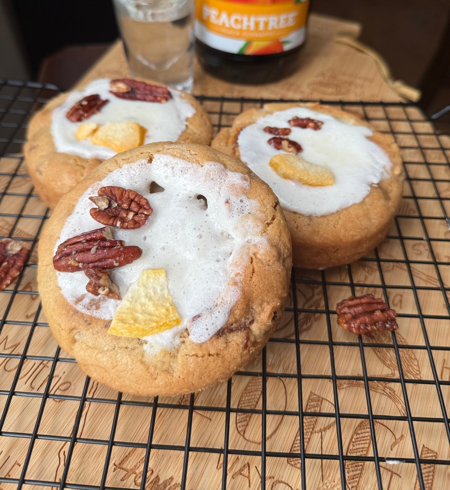 Peach Schnapps on Broughton cookie, set of 8 (Reserve Collection)