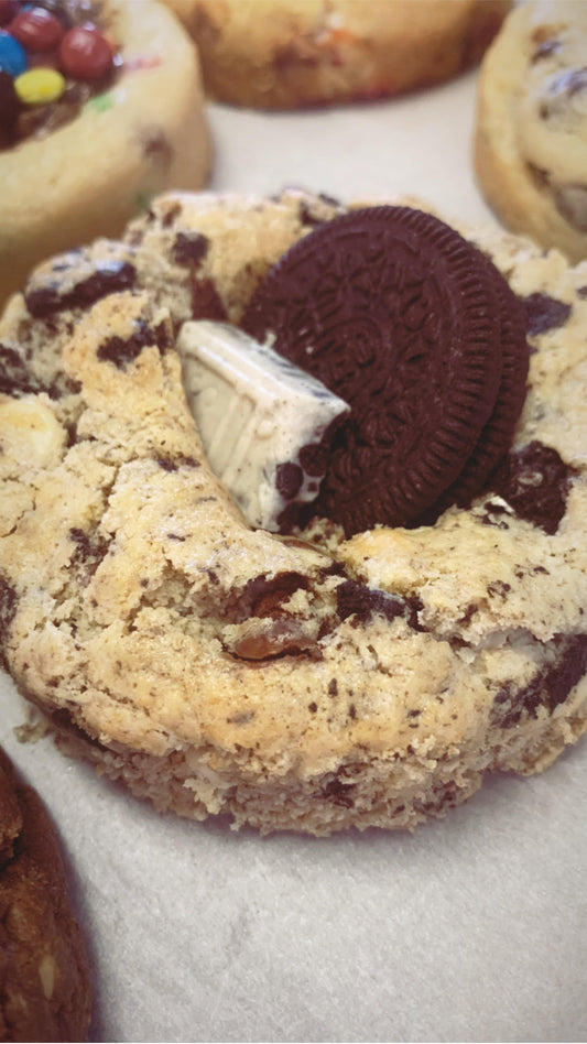 Cookies n' Cream Cookie