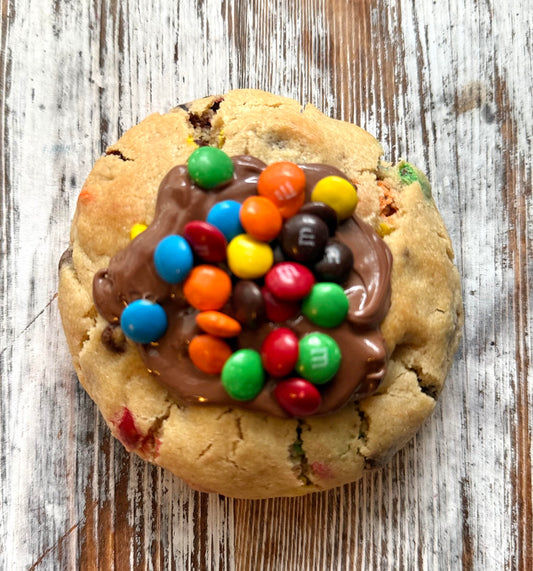 M&M chocolate chip cookie stuffed with Nutella (set of 4)